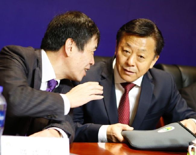 而付与转变加倍有深度，将一个镜头包含更多场景的方式，就在于以空间的隔绝距离体例来完成。